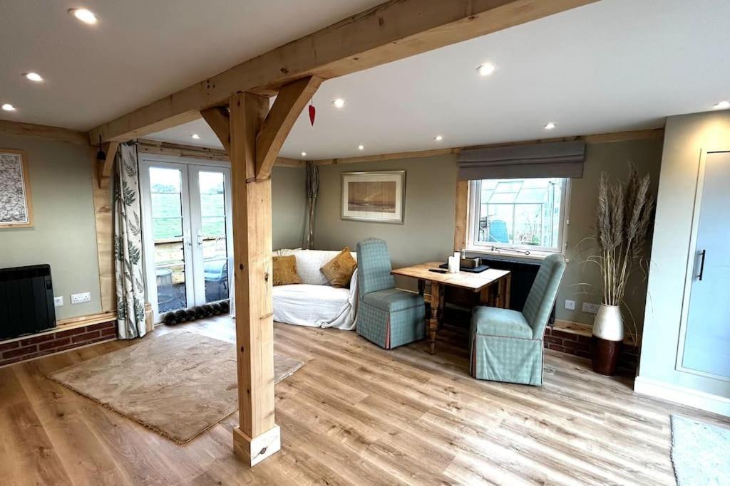 Villa The Old Workshop - A Cosy Country Retreat Gloucester Esterno foto